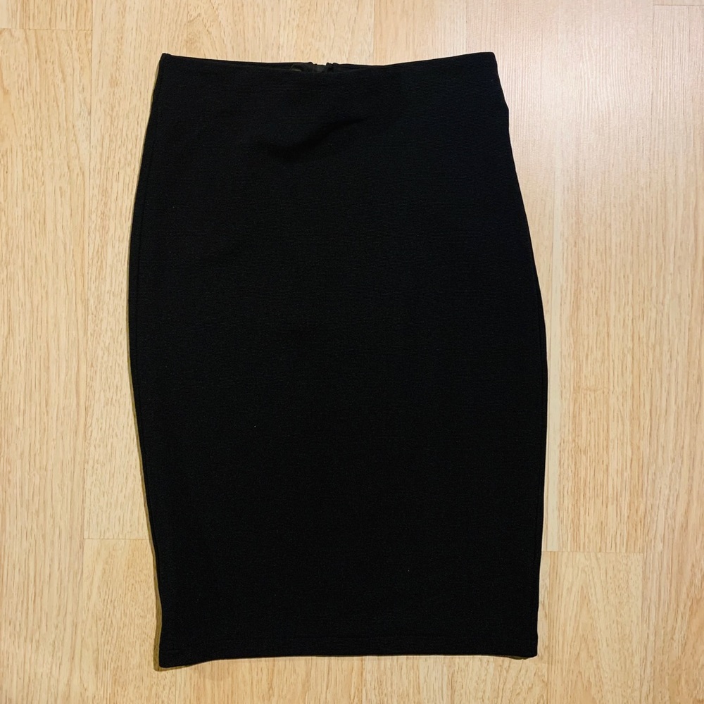 Black pencil skirt
